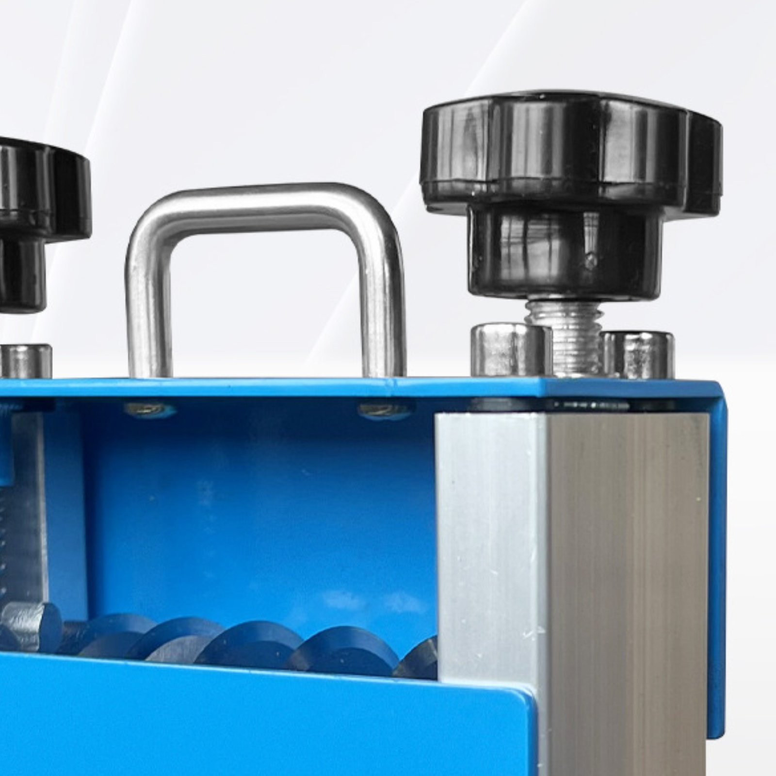 Workshop Tools And Equipment - Pelacables manual de manivela de doble